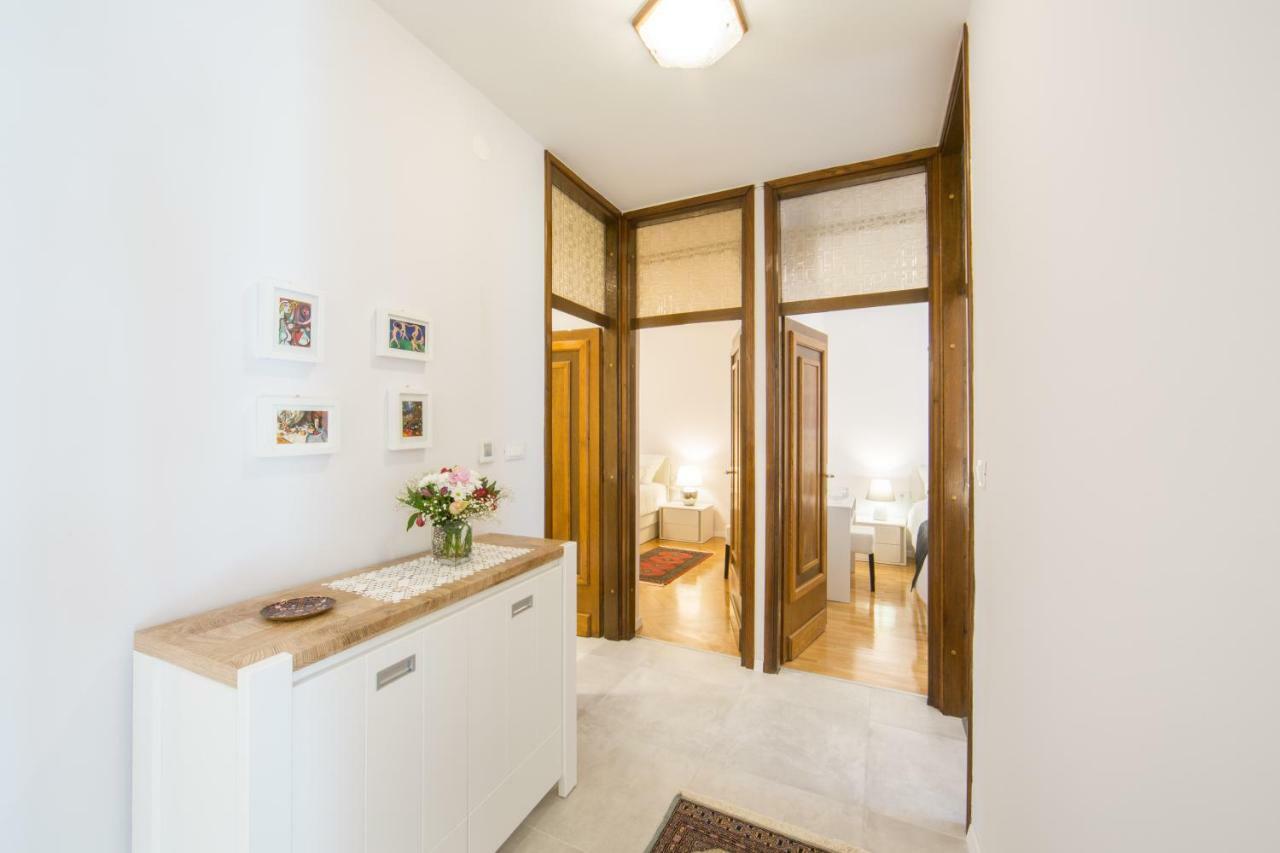 Melody M Apartment With Private Pool Split Eksteriør bilde